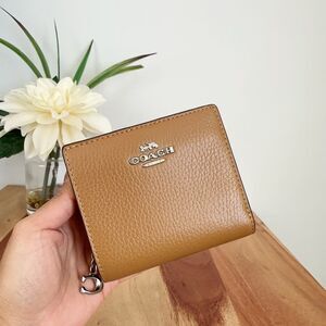 Coach Brown Leather Wallet Minimalist Design